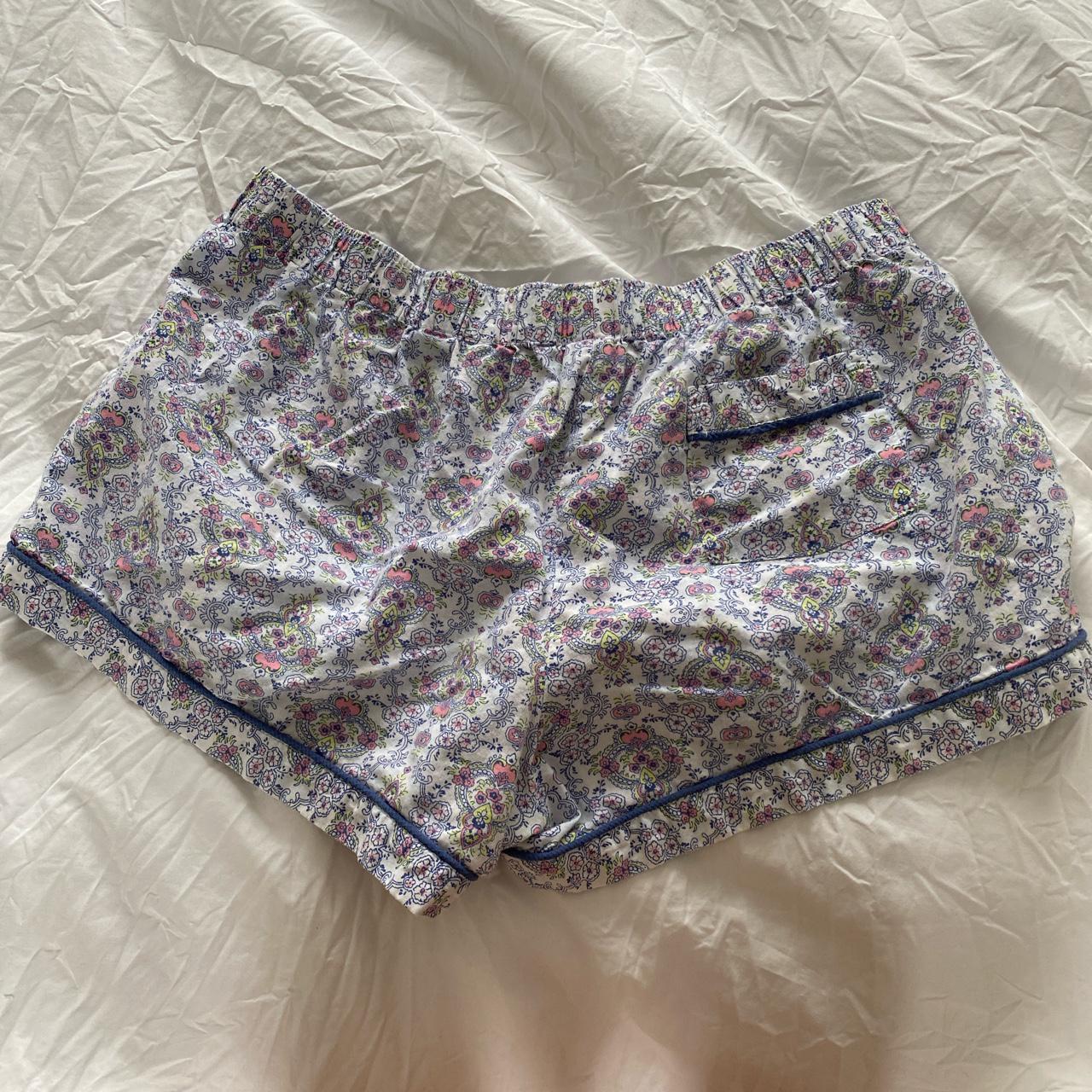 Pattern Victoria secret pyjama bottoms. Great condition - Depop