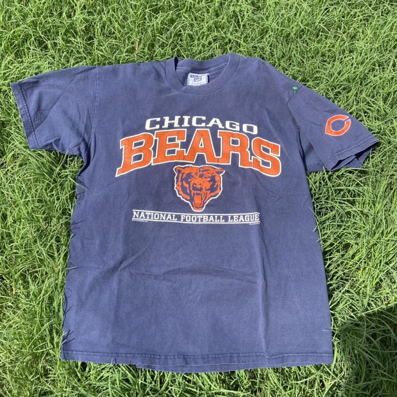 Vintage Chicago Bears NFL T-shirt. Tagged as a medium