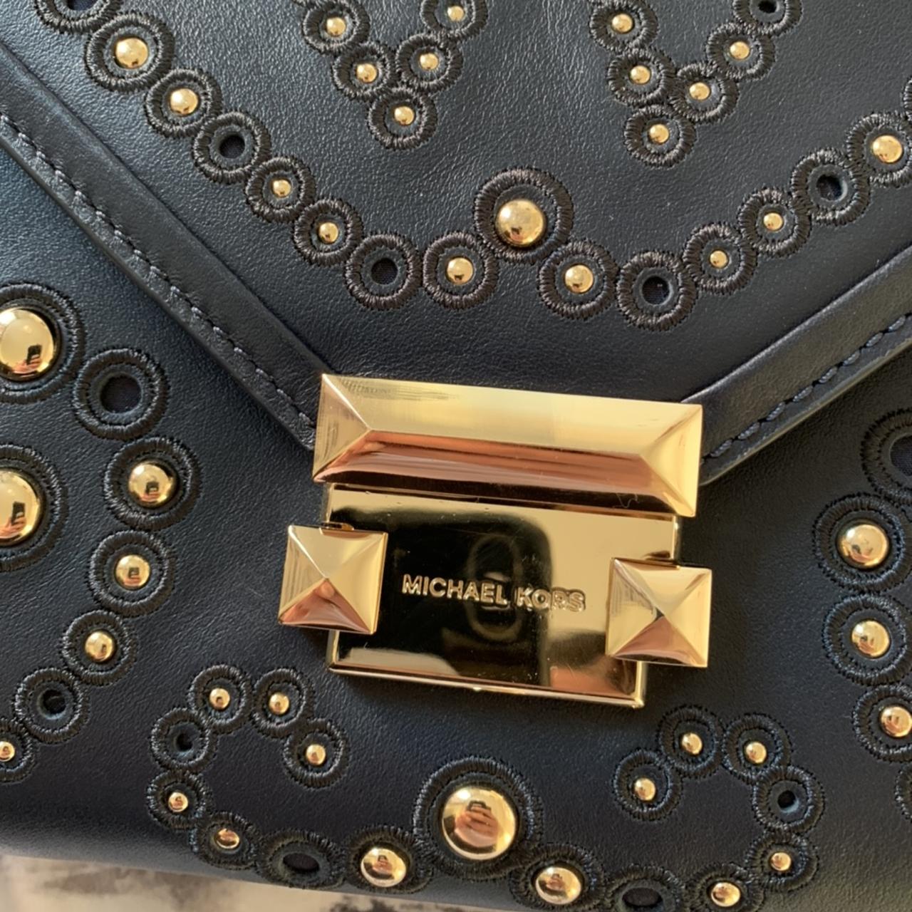 Michael kors cross body bagg New Already the price... - Depop