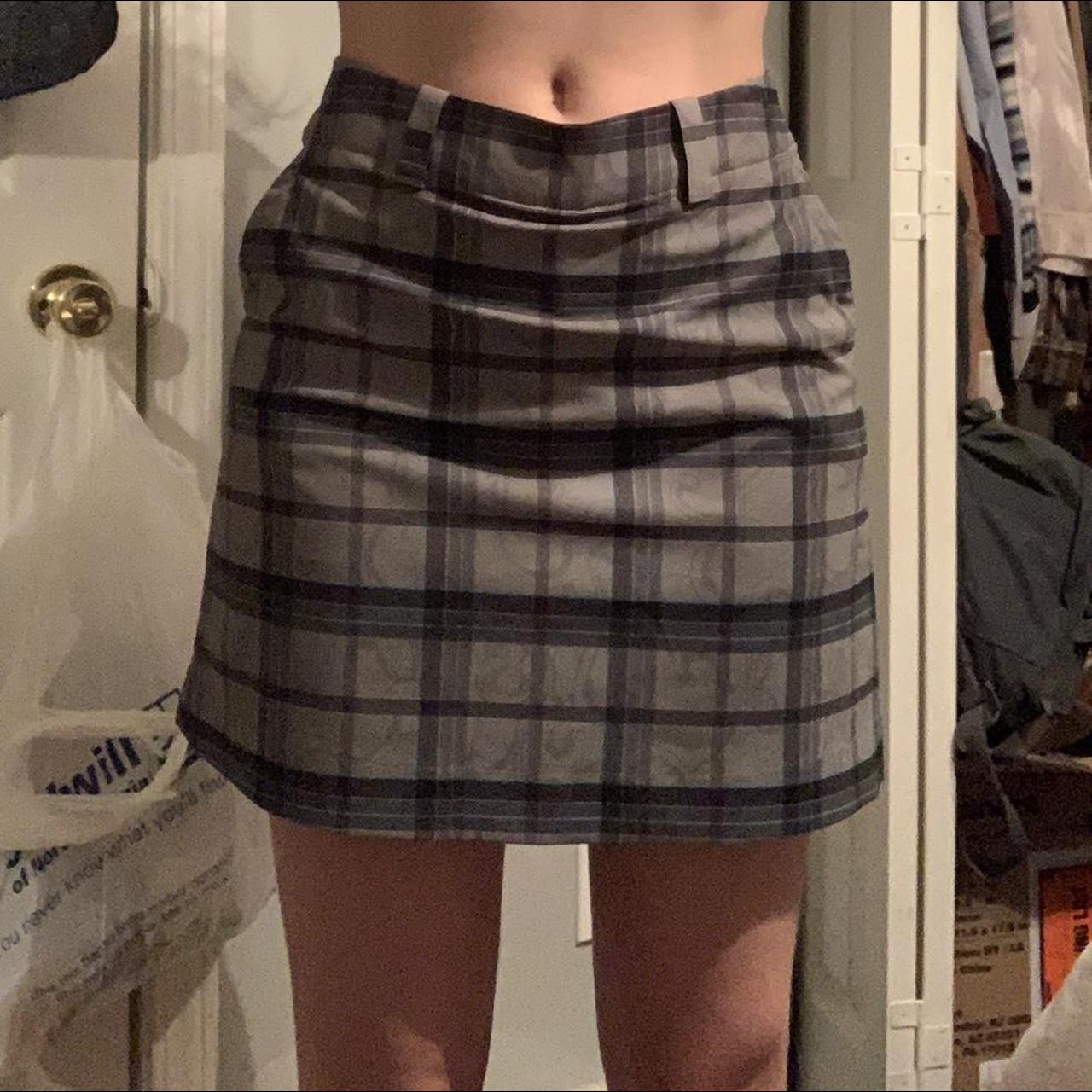 Nike plaid golf skirt! Size 4. Has shorts underneath... - Depop