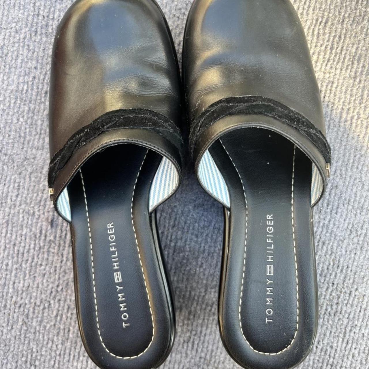 Tommy Hilfiger Women's Black Slides | Depop