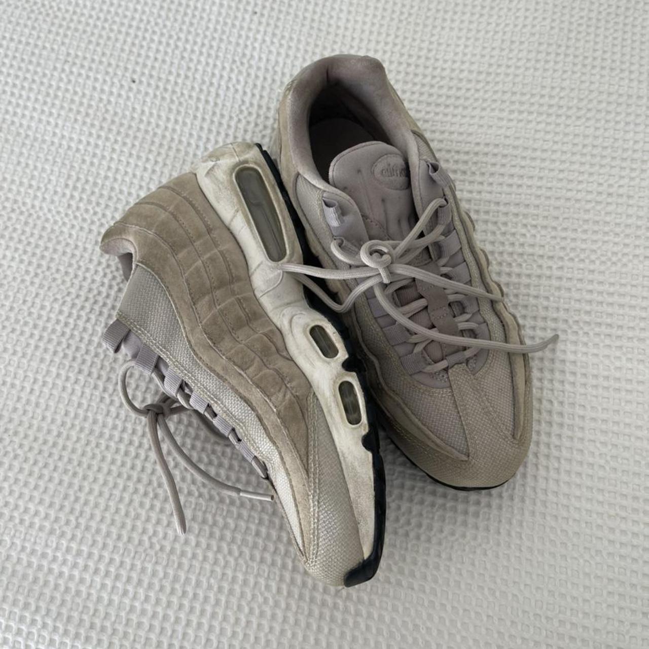 beige 95s
