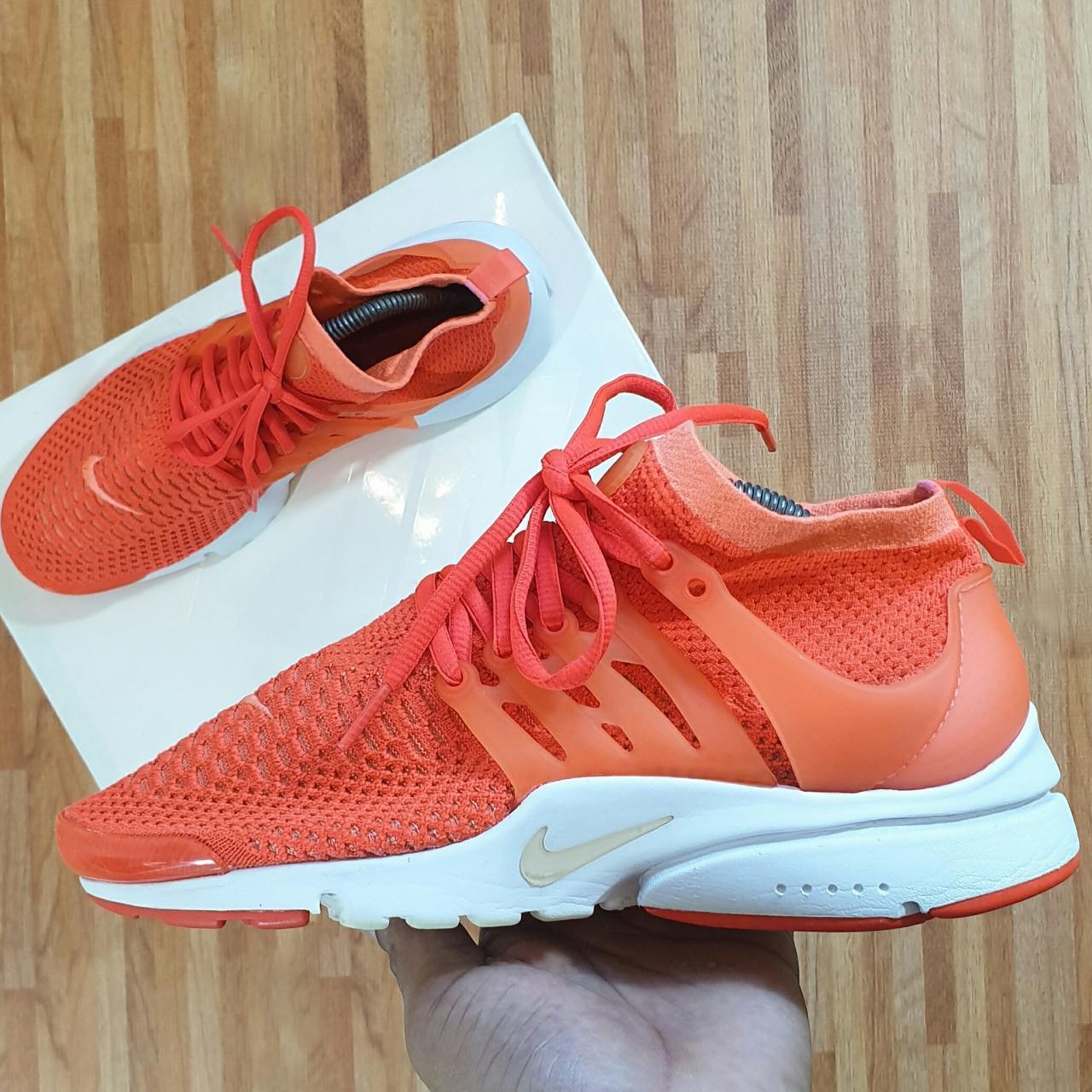 nike presto neon orange