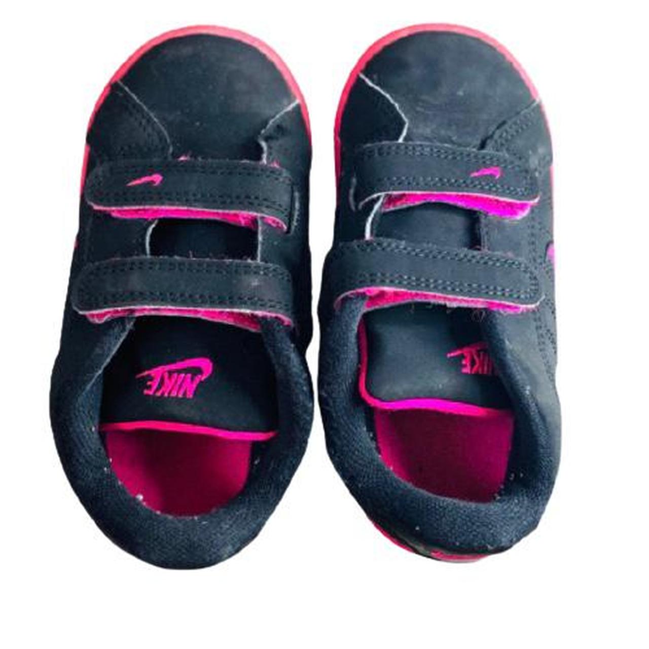 Product Image 1 - Girls Nike Velcro sneakers

Good used