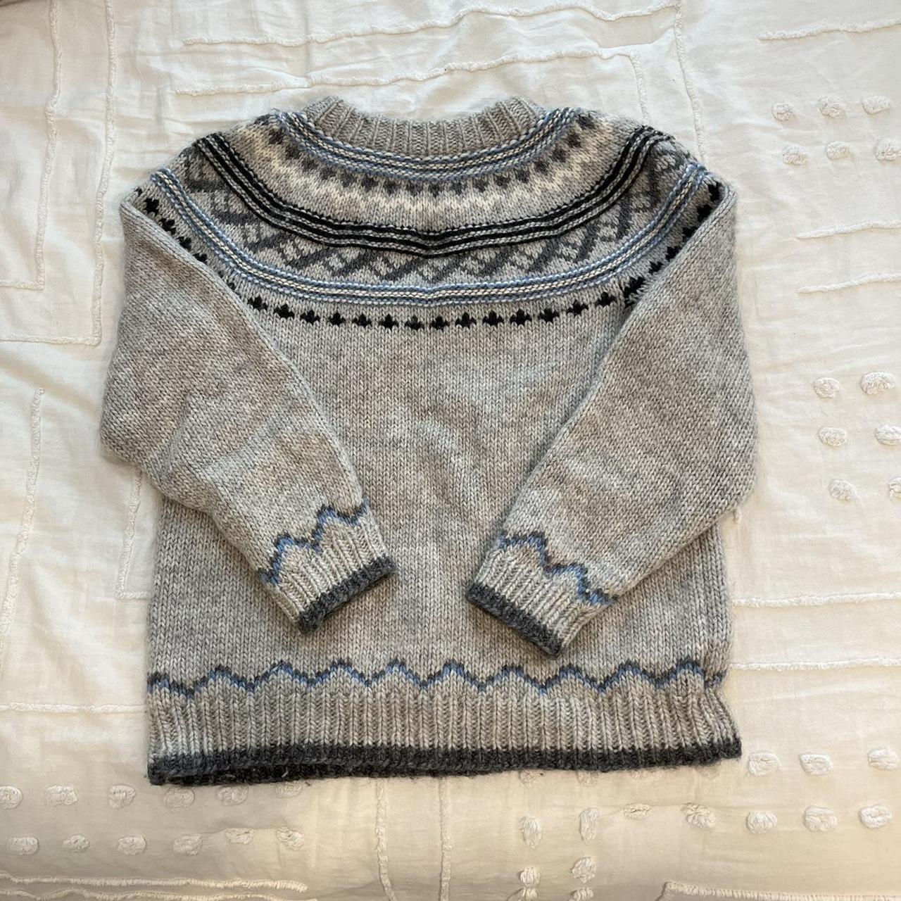 adorable gray patterned handmade knit wool sweater... - Depop