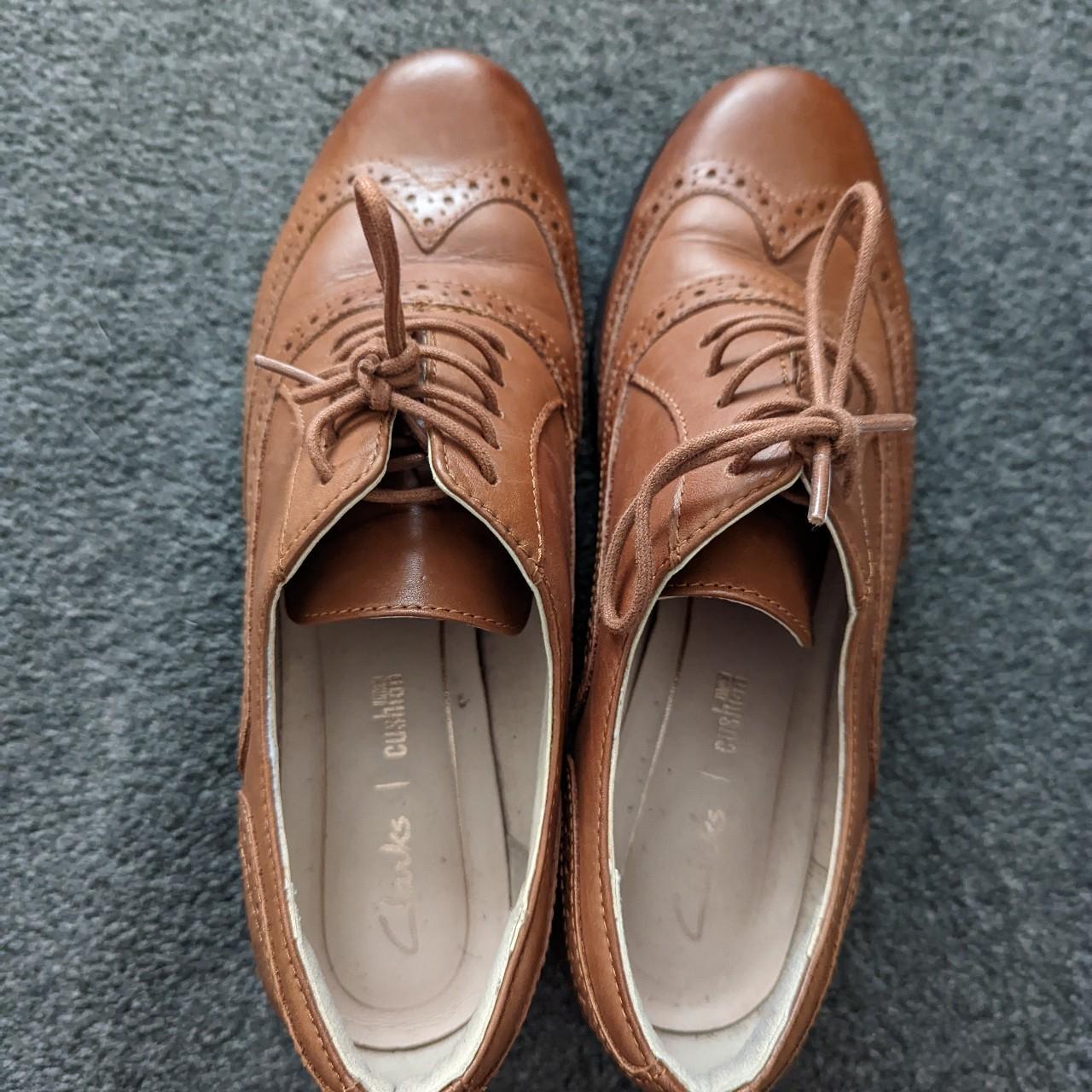 clarks brogues womens