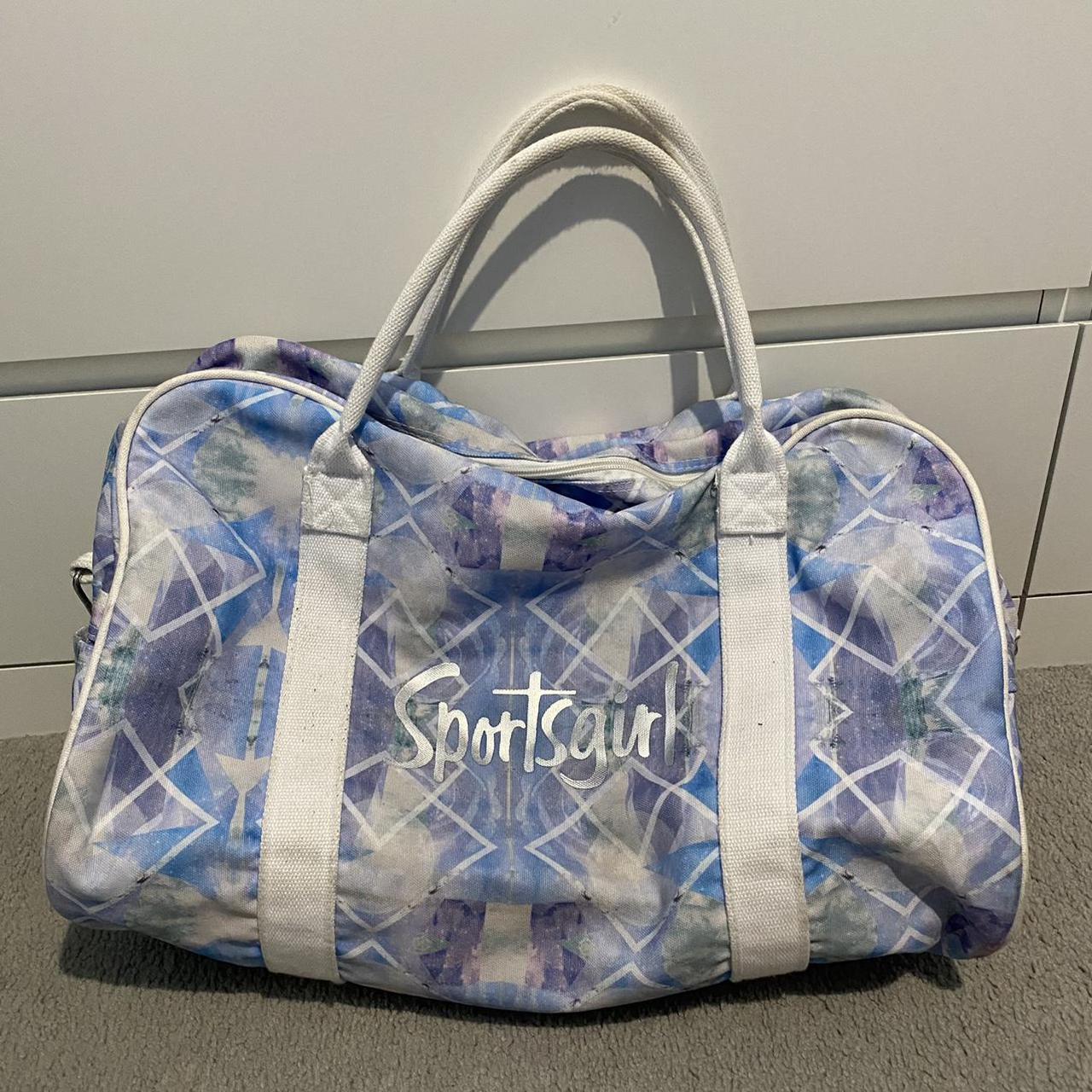 sportsgirl duffle bag ☆ doesn’t have the long... Depop