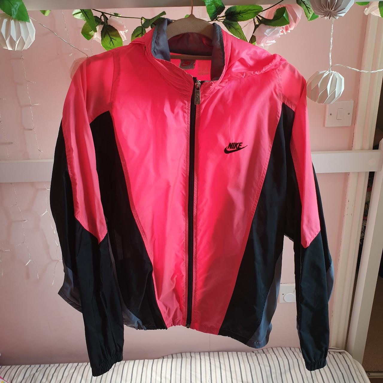 Mens pink clearance nike tracksuit