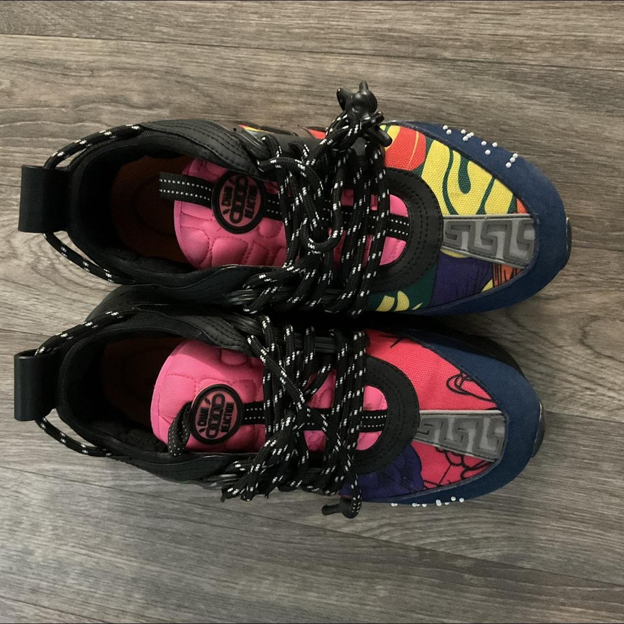 Versace chain reaction black on sale multicolor