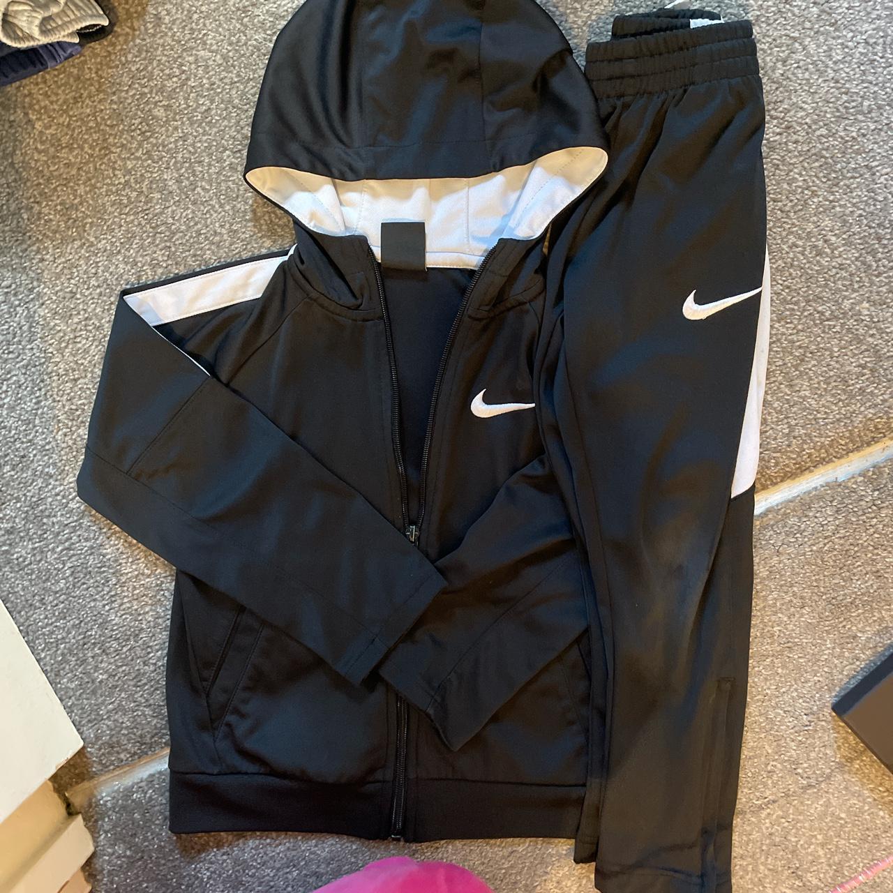 nike tracksuit age 6