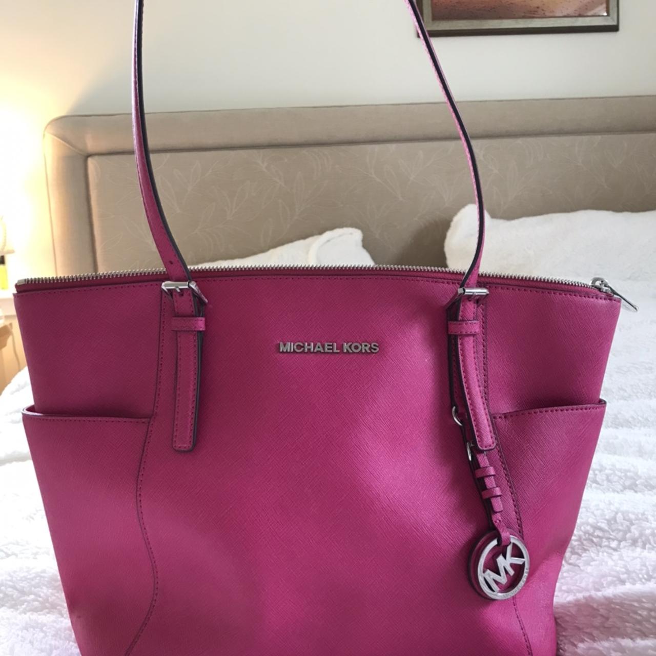 Pink and white michael kors bag used once perfect - Depop