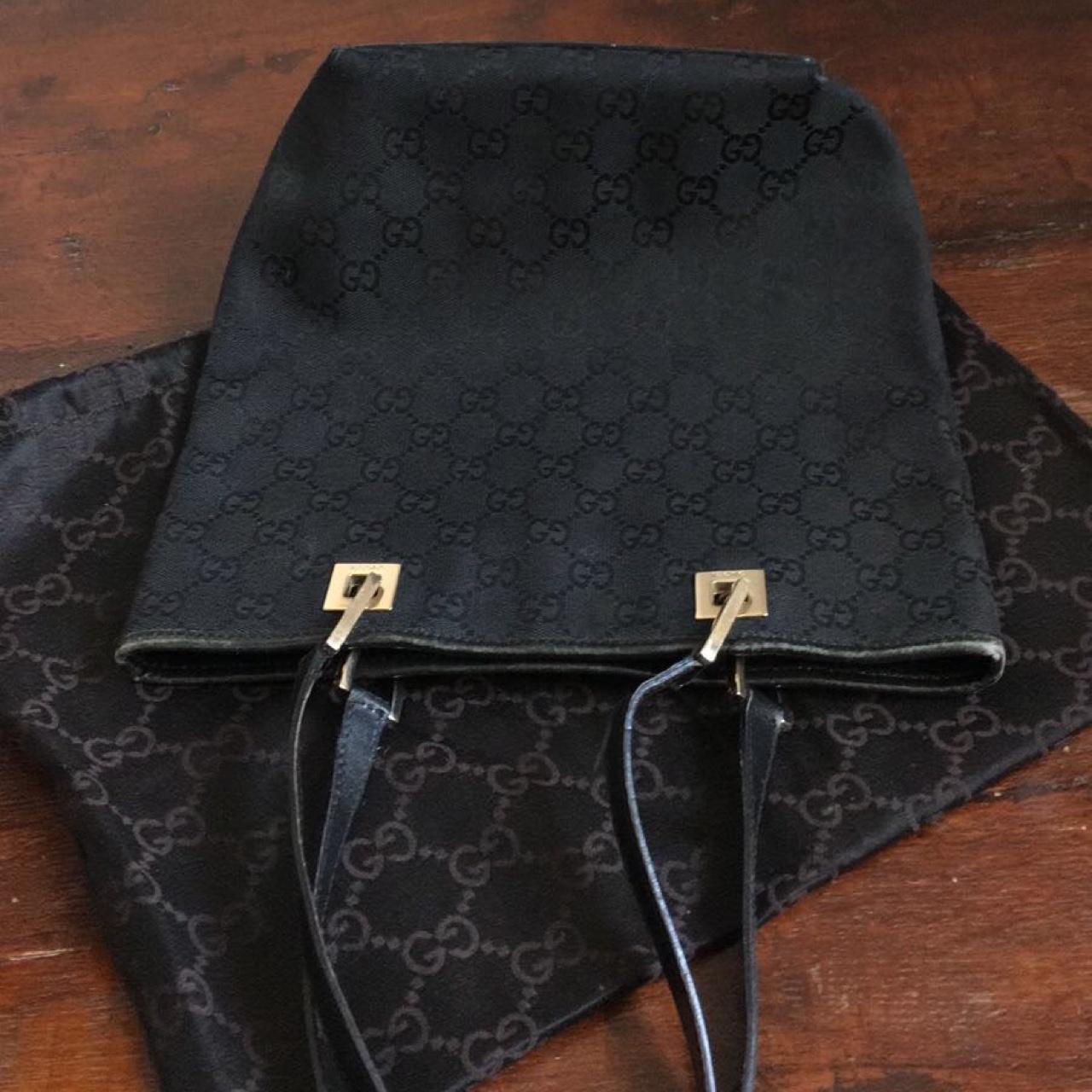 Vendo Gucci secchiello originale. Accetto offerte. - Depop