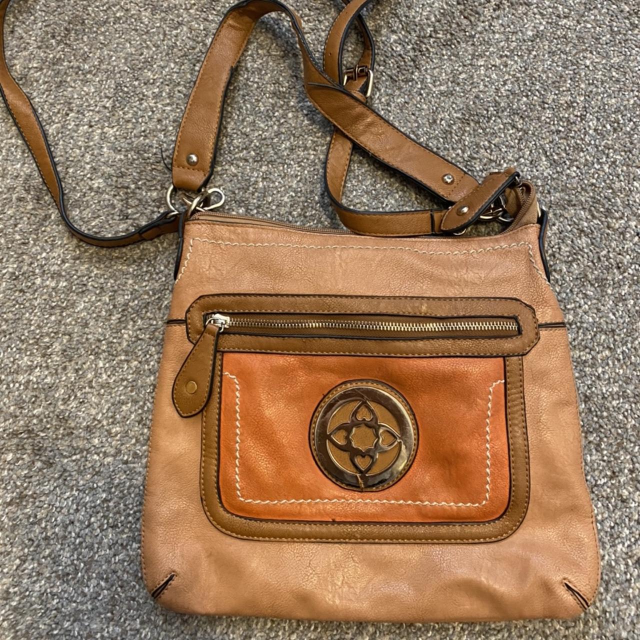 Leather handbag Tory Burch Camel in Leather - 37547425