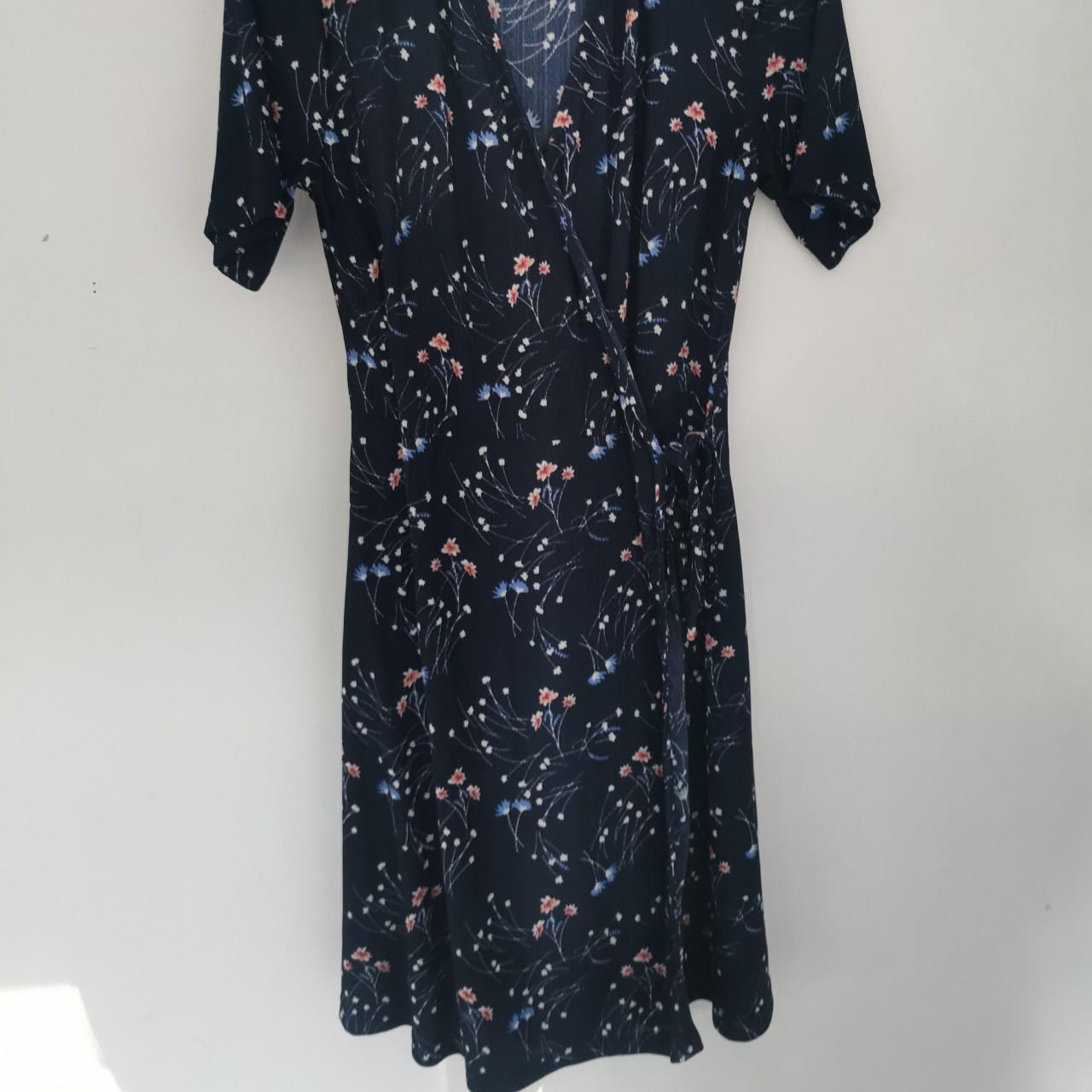 Blue Vanilla Navy Dress from Dorothy Perkins. Size... Depop