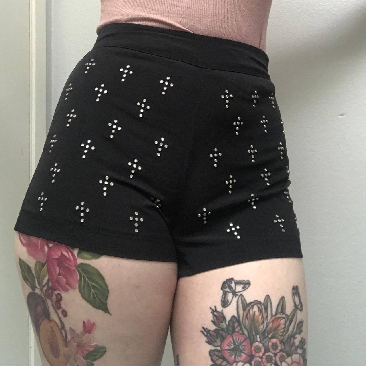 Black booty shorts forever hot sale 21