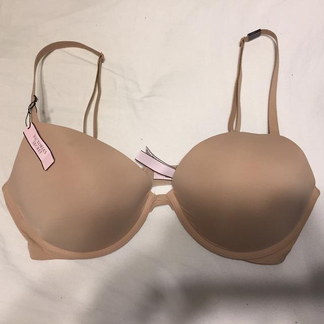 Victoria's Secret 36DD bra Size undefined - $18 - From Melinda