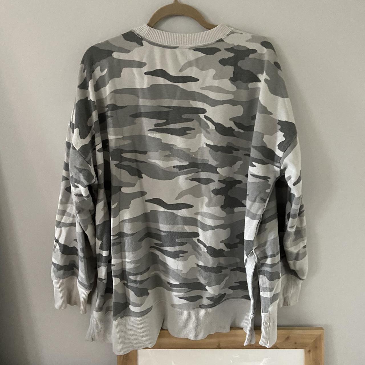 Women's Grey and White Sweatshirt (3)