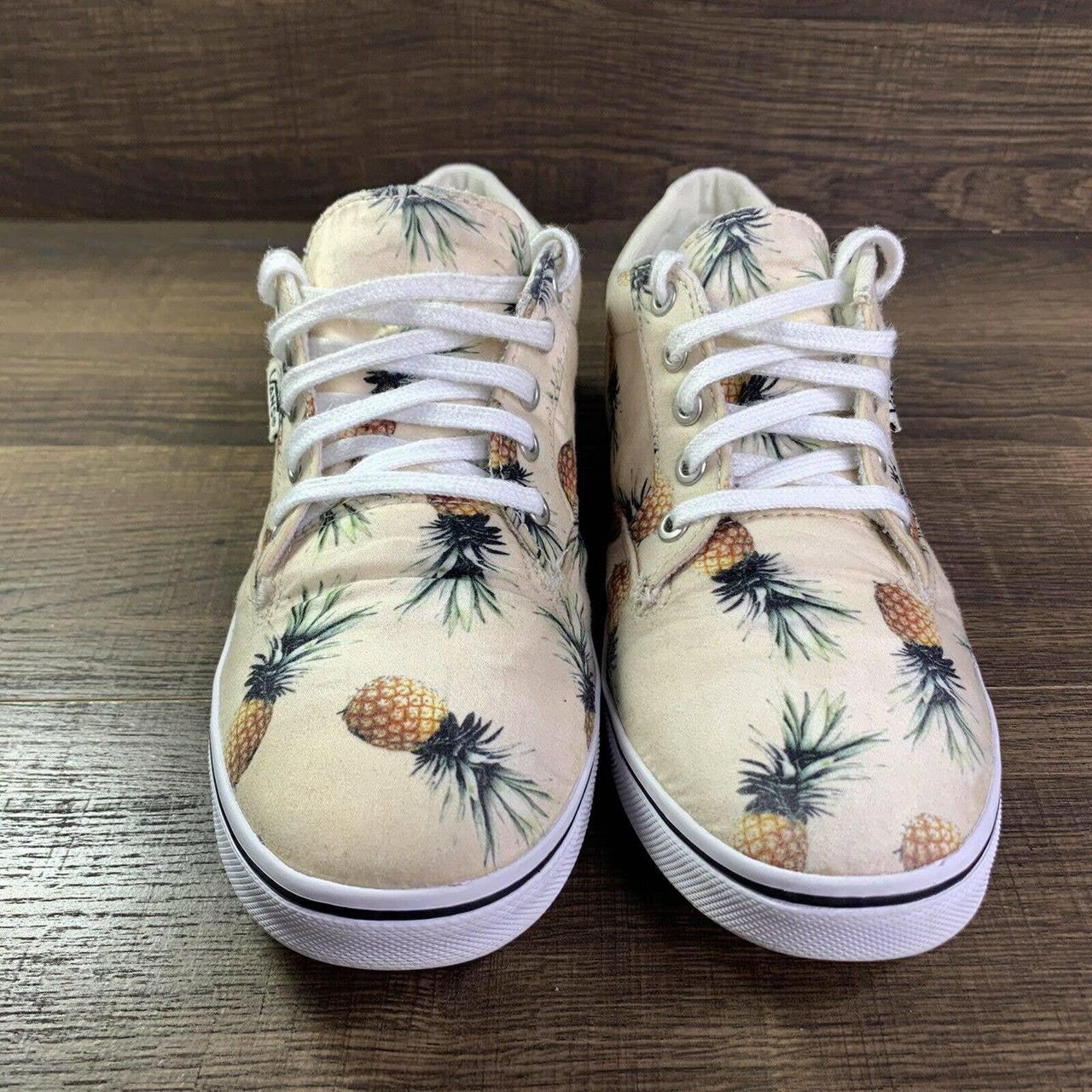 Pineapple vans hotsell