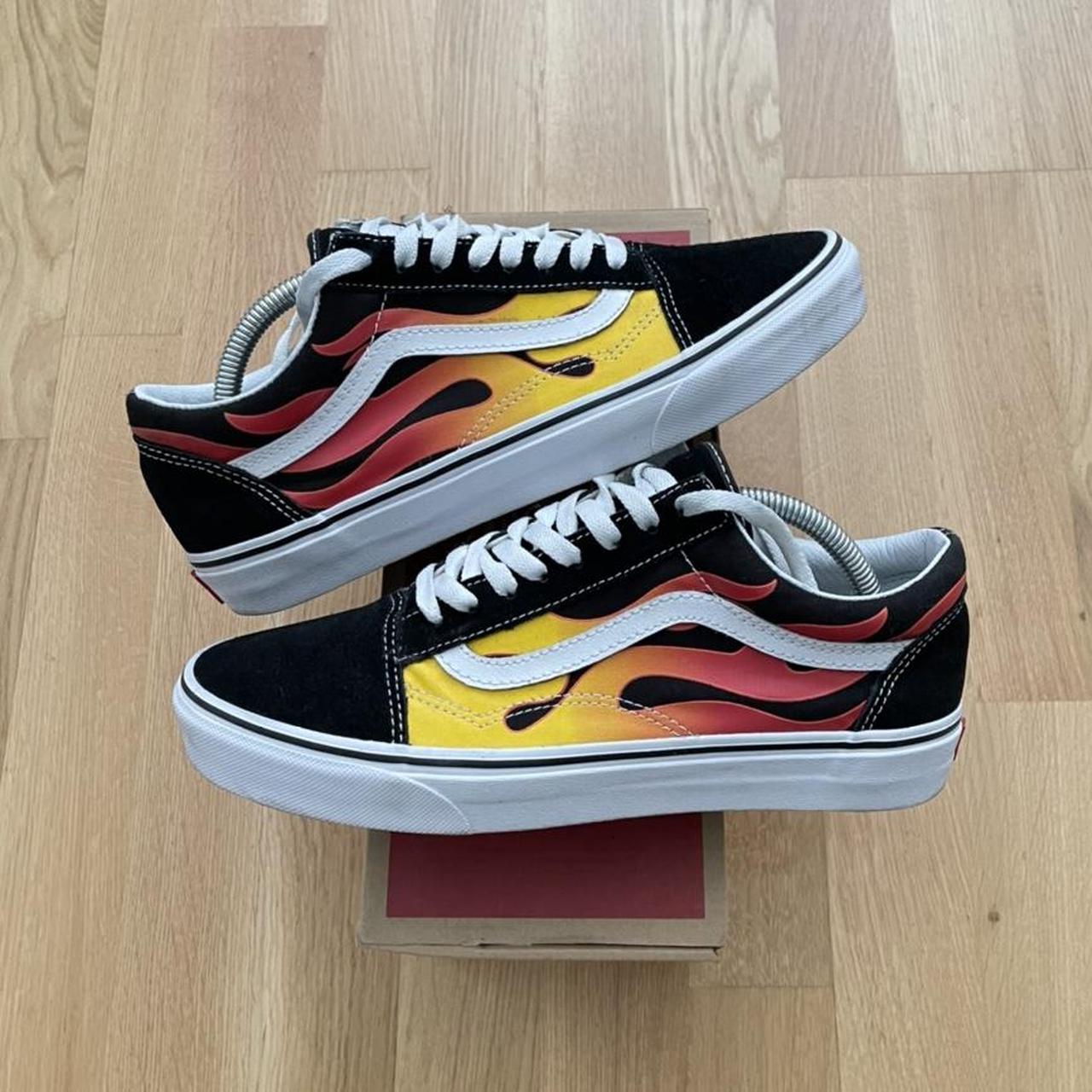 flame vans size 6