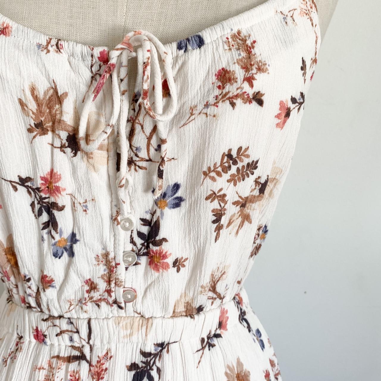 Abercrombie floral maxi dress — size M - Depop