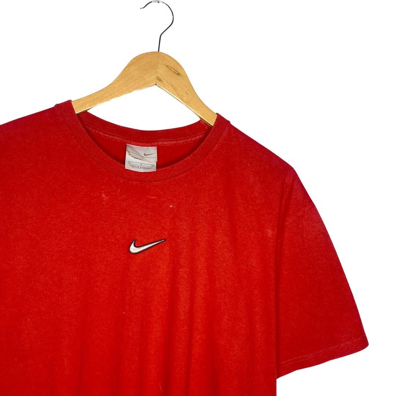 Nike centre swoosh t hot sale shirt