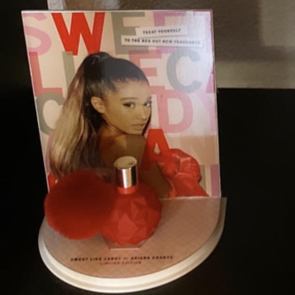 👠 This is Ariana Grande's limited edition bag that - Depop