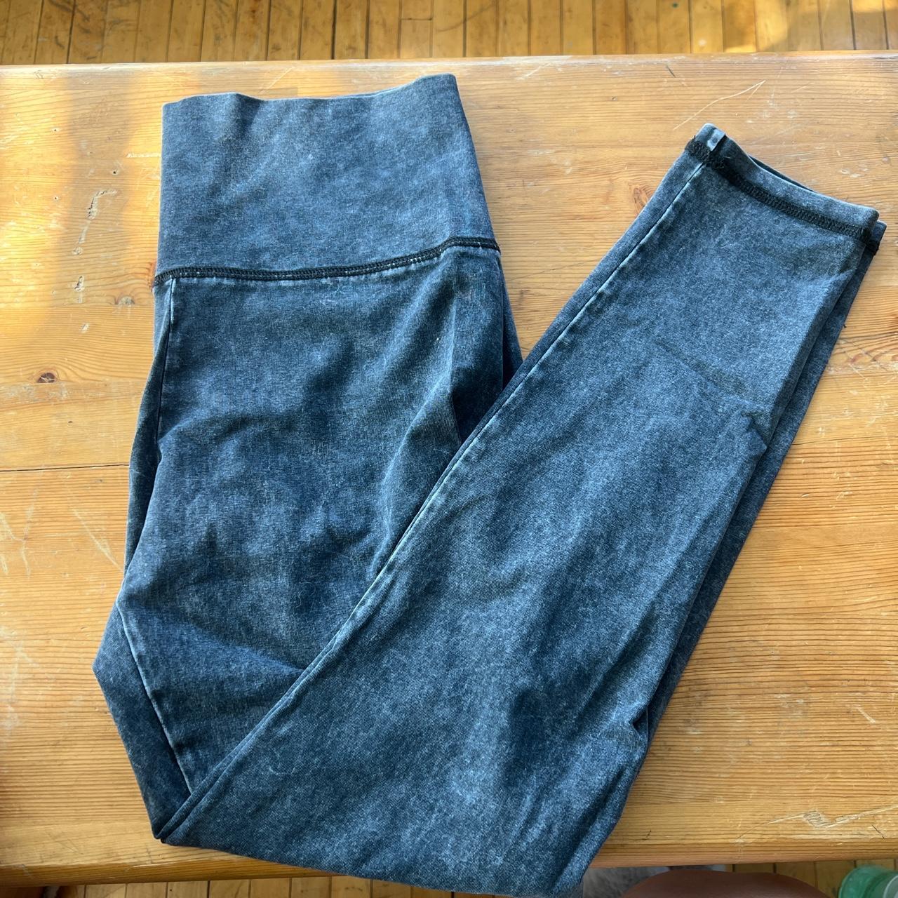 Aerie high waisted chill leggings! In a really... - Depop