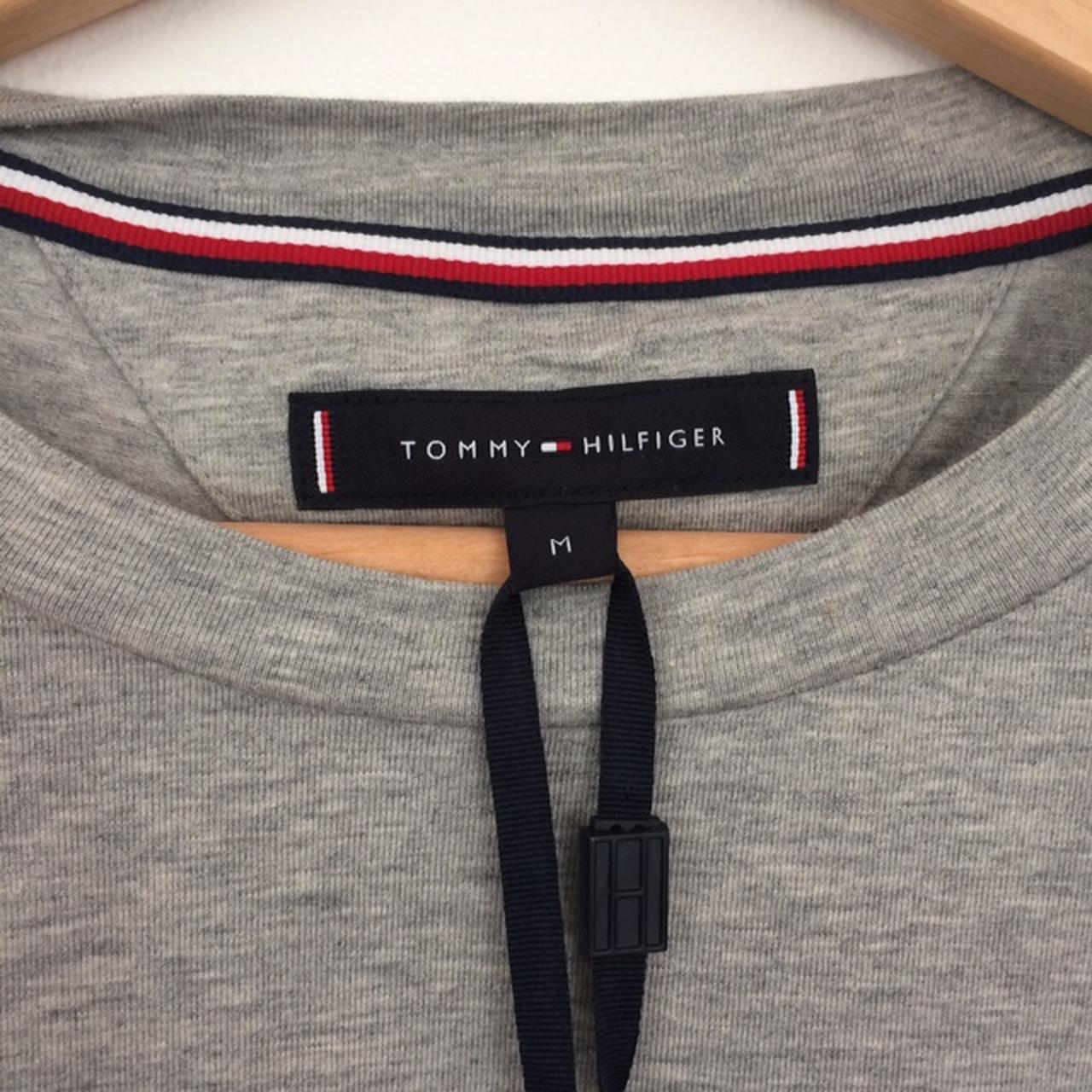 Tommy hilfinger T-shirt • block colour • contrast... - Depop