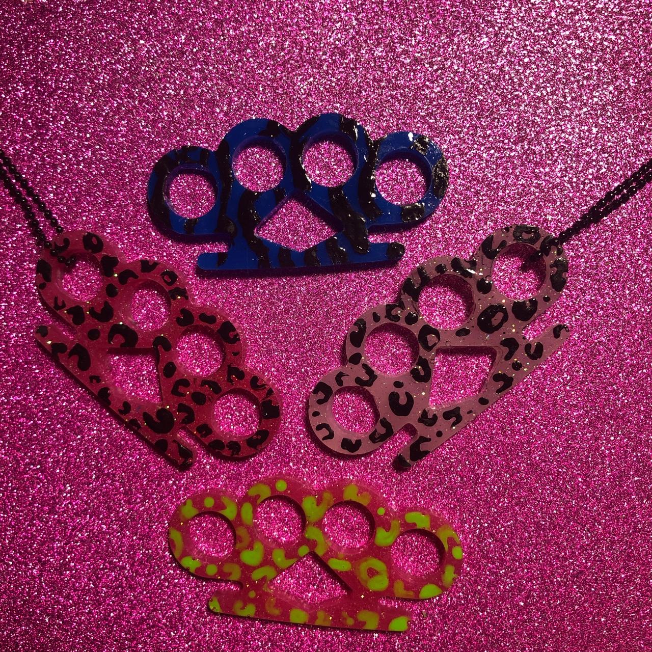 BRASS KNUCKLES Pewter Pendant Charm / 24