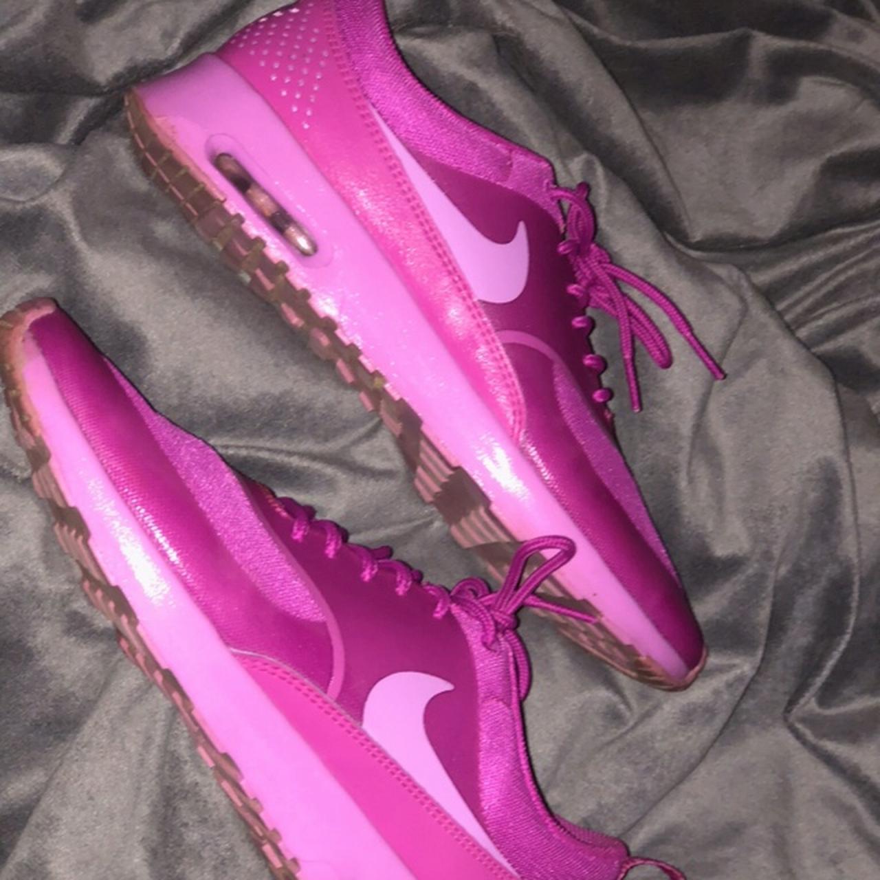 nike air max thea neon pink