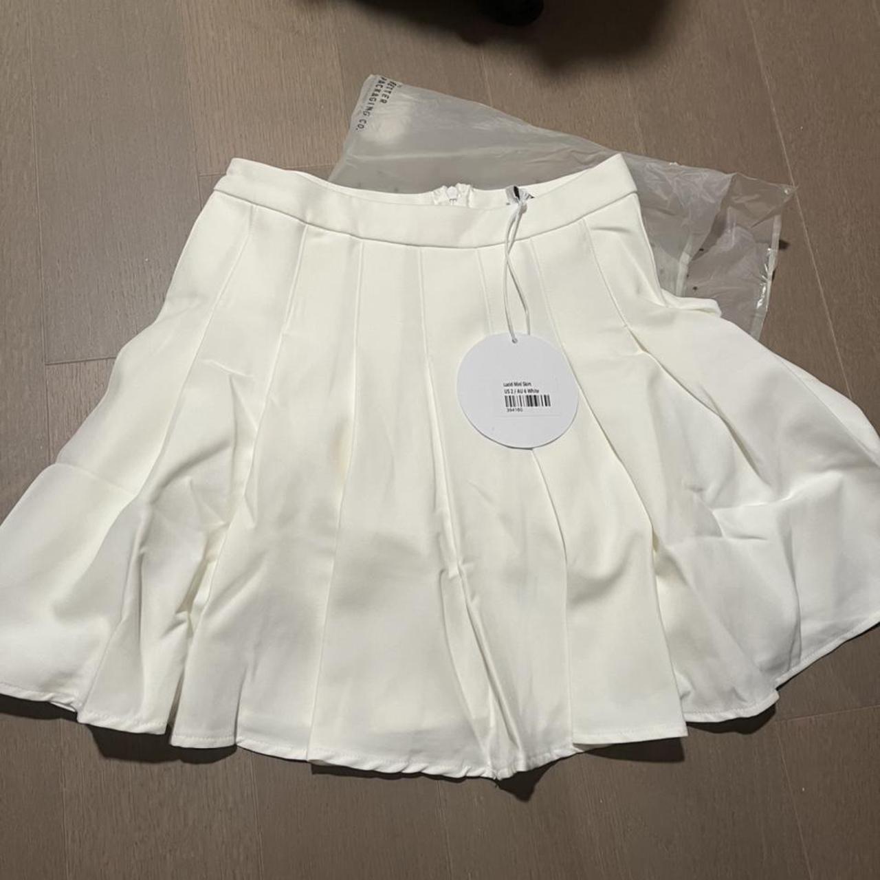 chanel white mini skirt