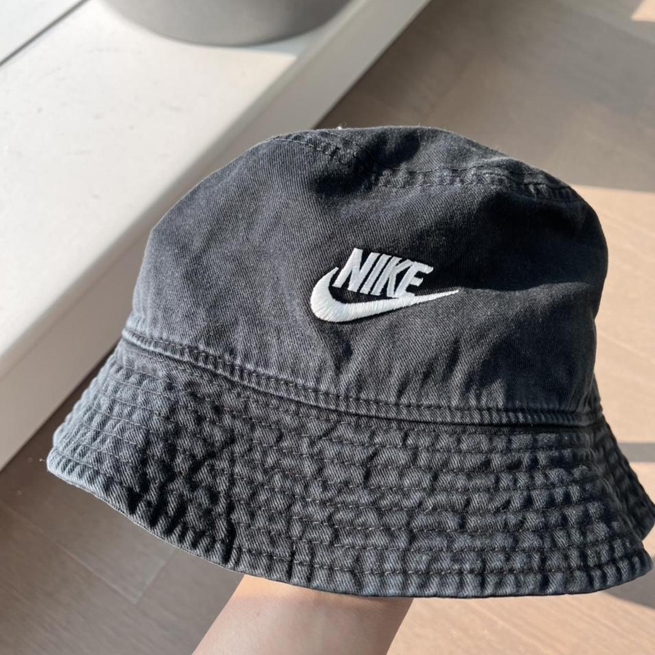 womens black nike hat