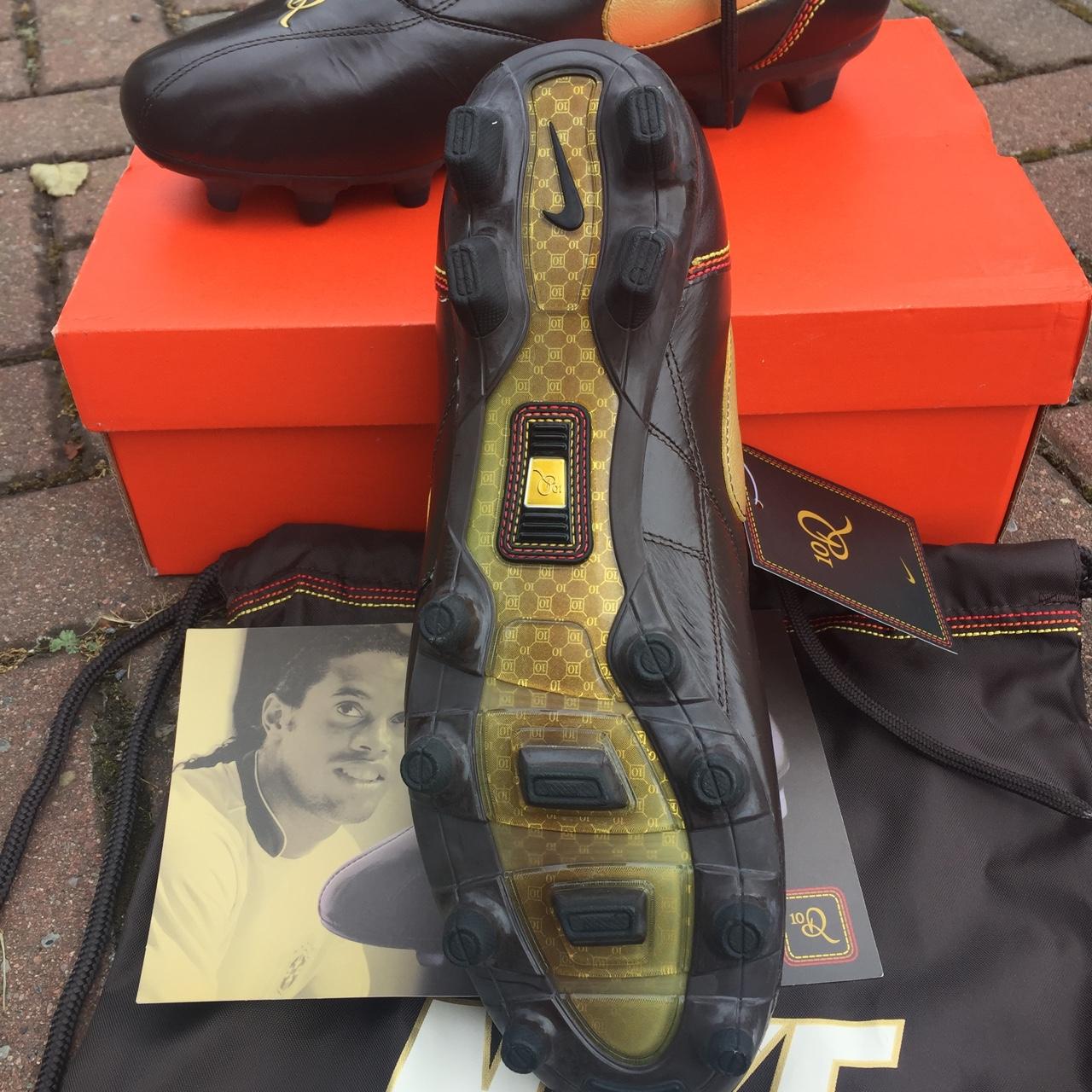 ronaldinho boots
