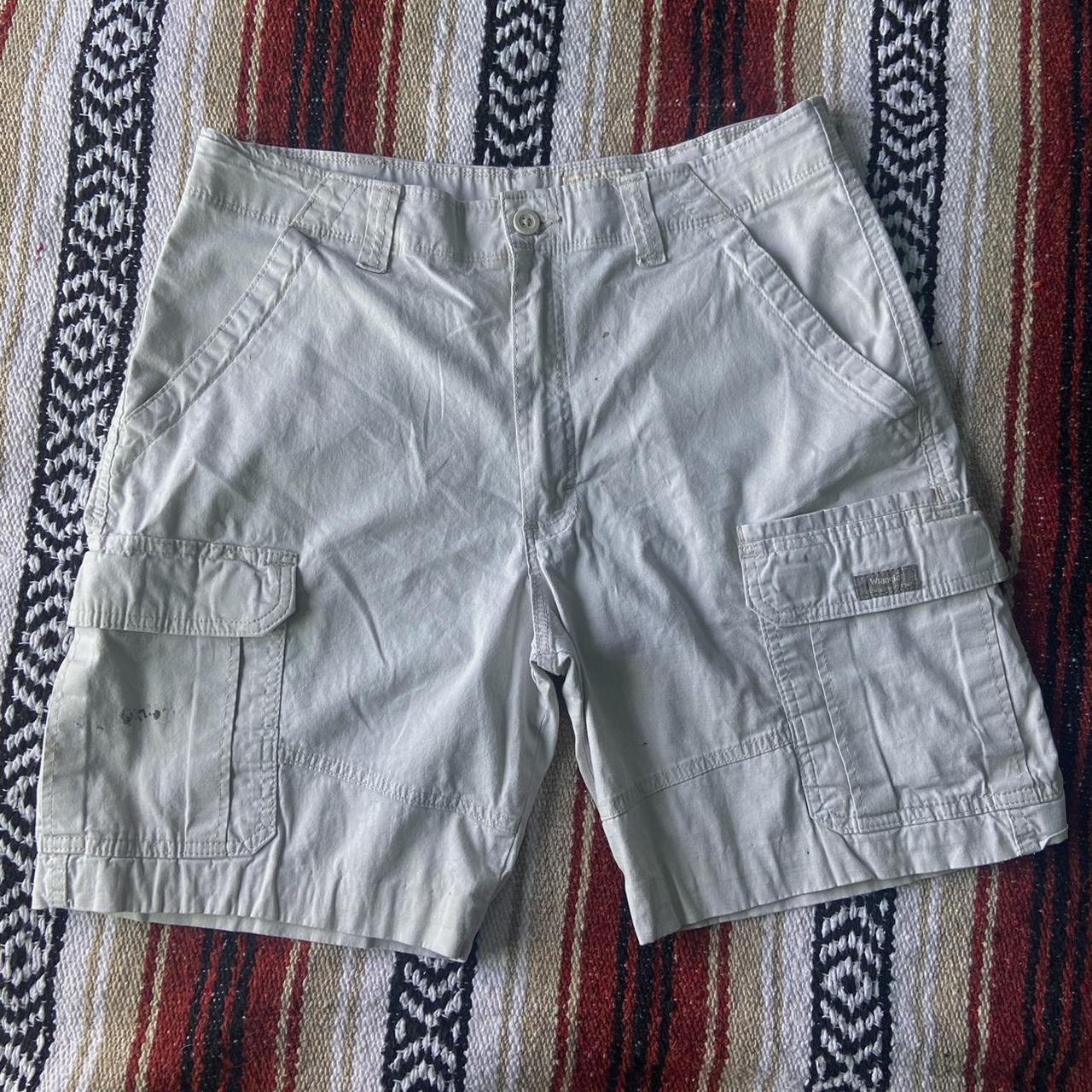 wrangler khaki carpenter shorts