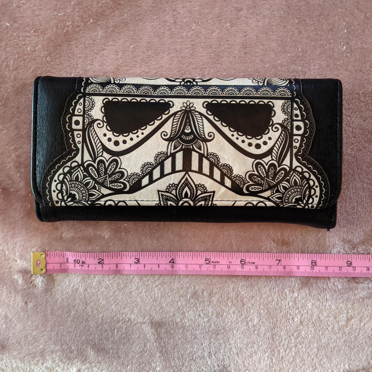 Stormtrooper sugar skull floral star wars outlet loungefly wallet