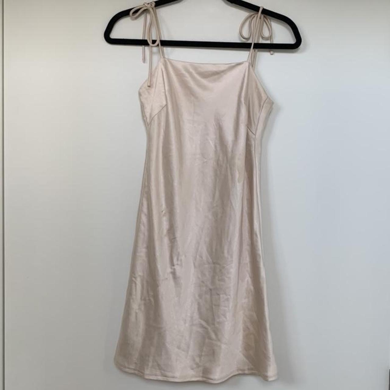 princess polly light blush colored silk/satin slip... - Depop