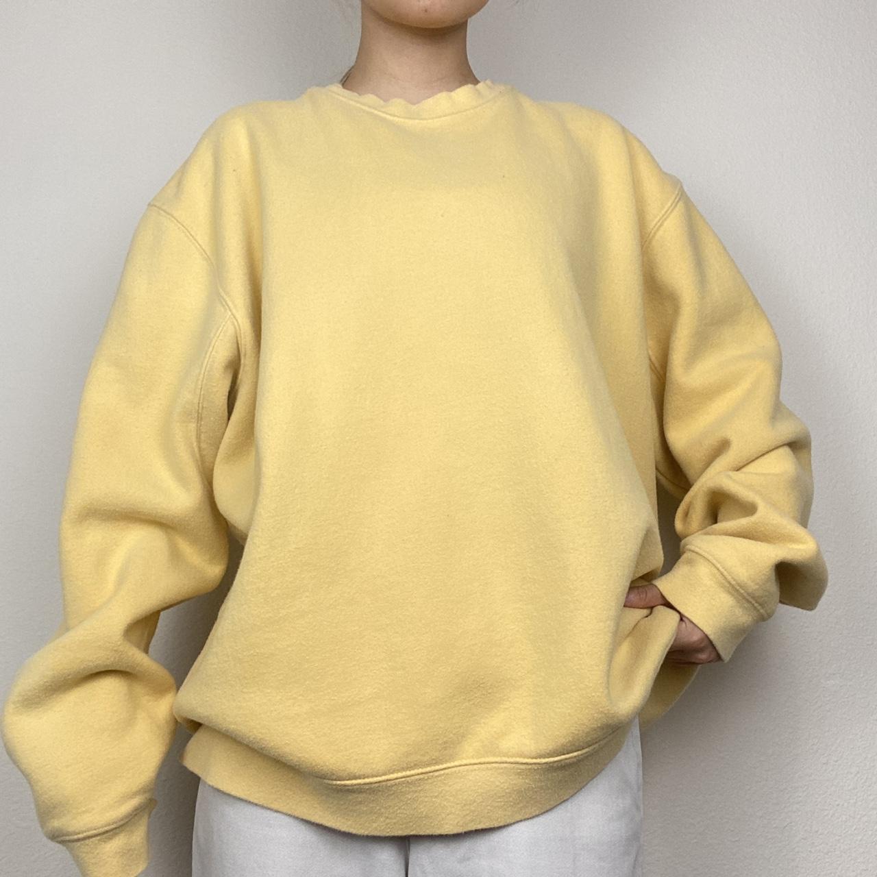 CROFT + BARROW pastel yellow sweatshirt in sz L! Depop