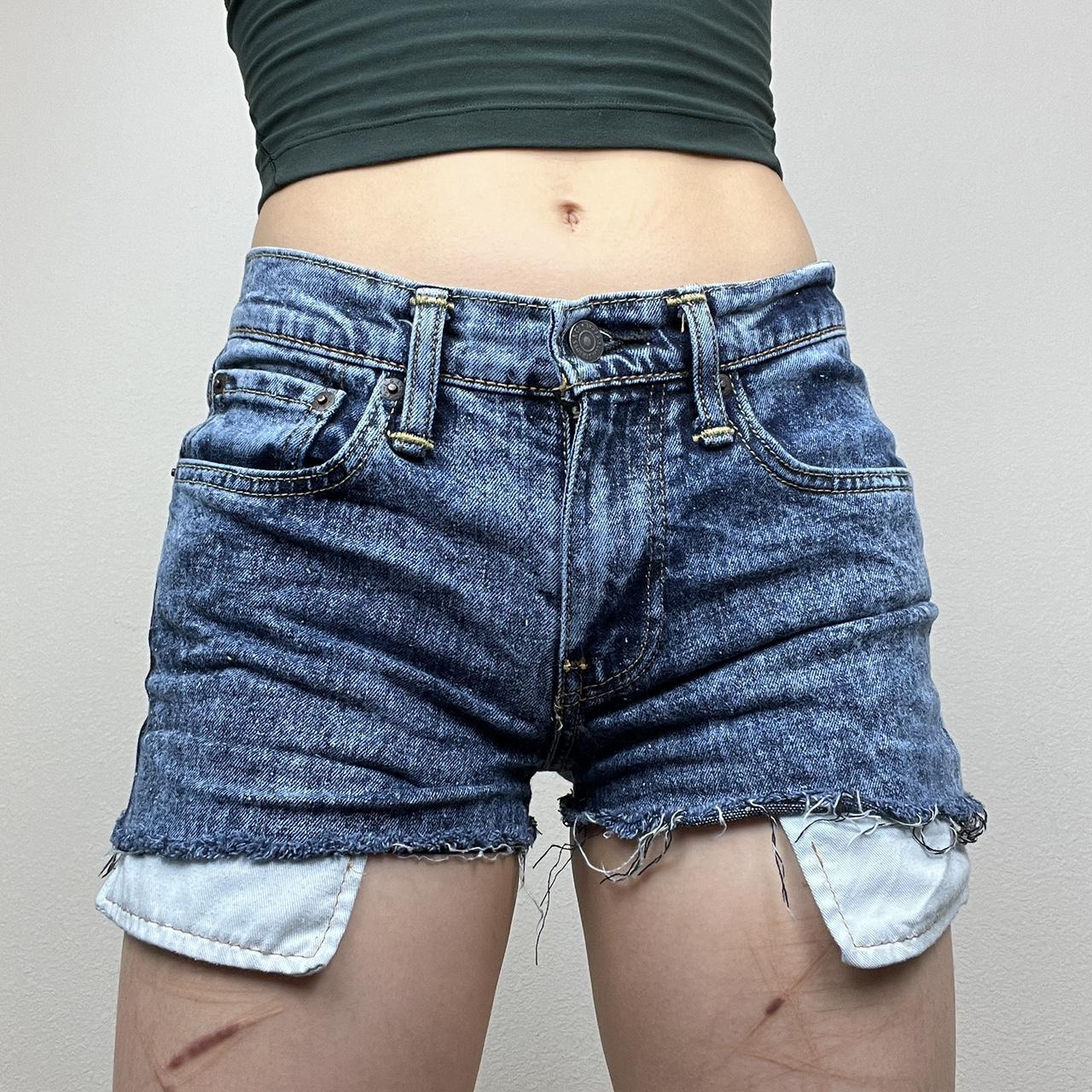 Levi stretch shorts best sale womens