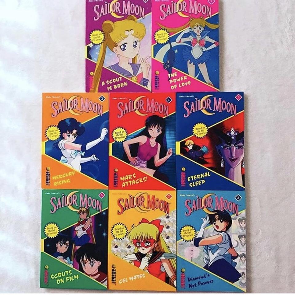 Cerco oggetti magici sailor moon anni 90 nella foto - Depop