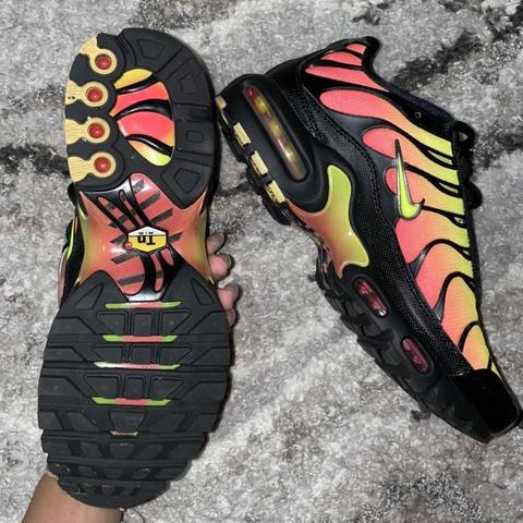 neon yellow tns