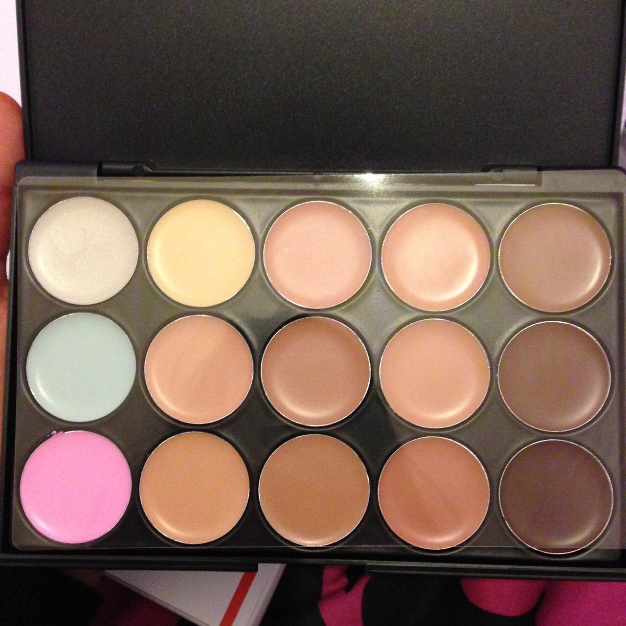 Cream contouhighlight palette. Brand new and... - Depop