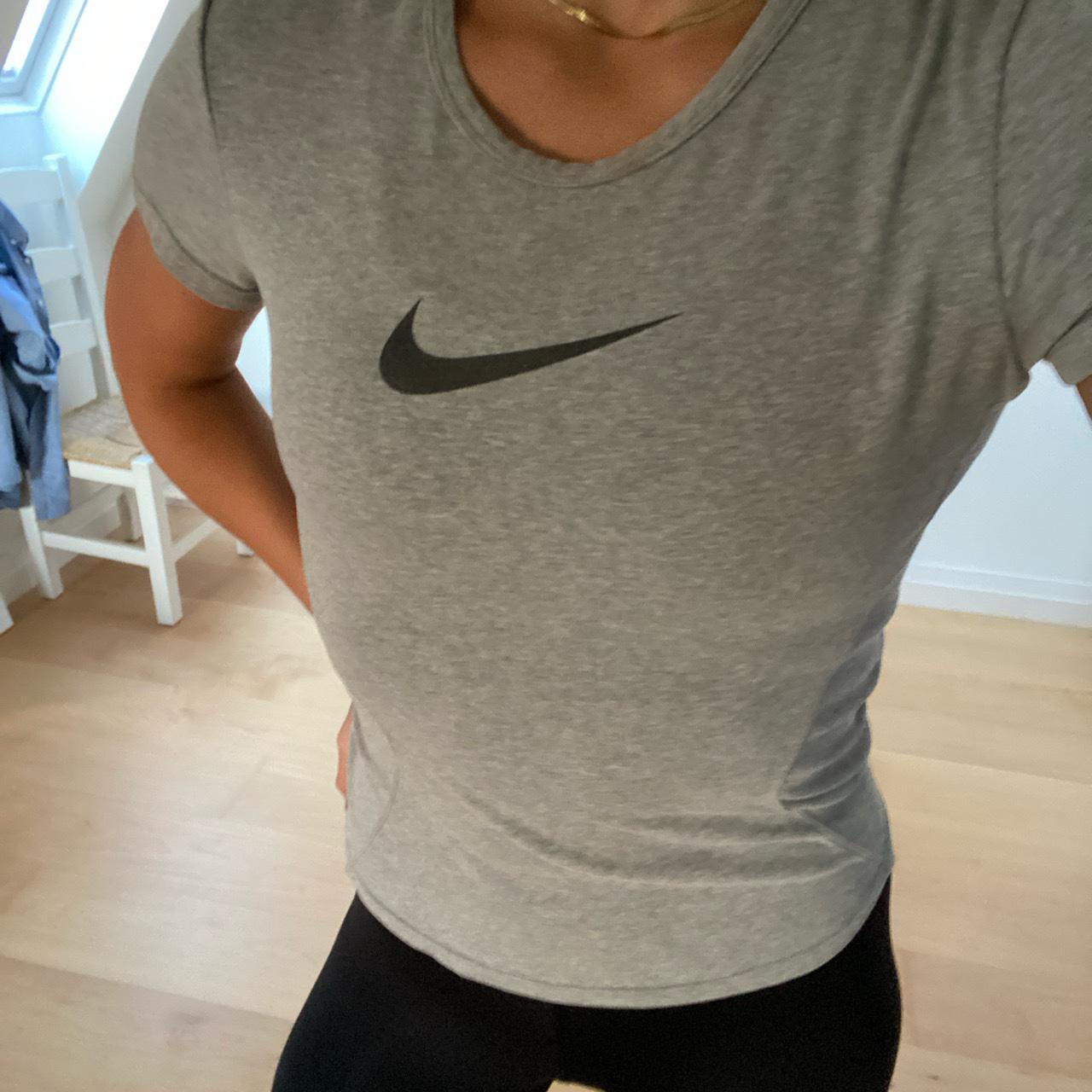 Nike Women's Grey T-shirt