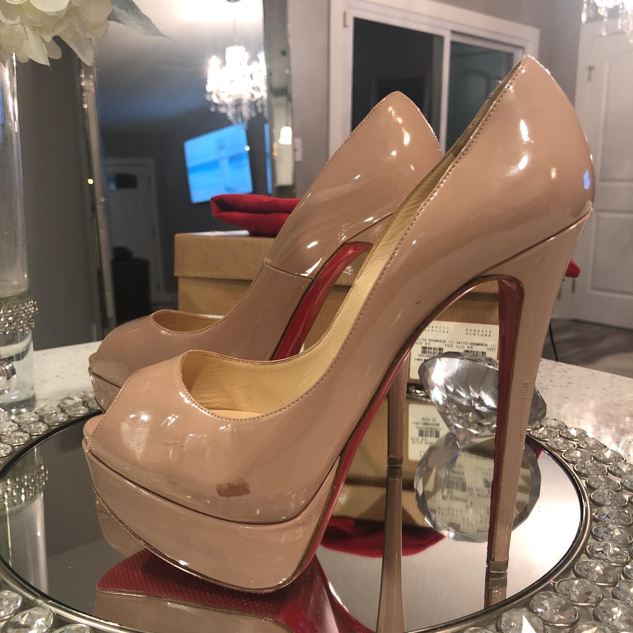 louboutin lady peep