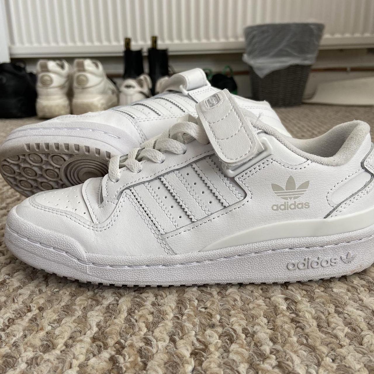 ADIDAS FORUM low white trainers • incredible... - Depop