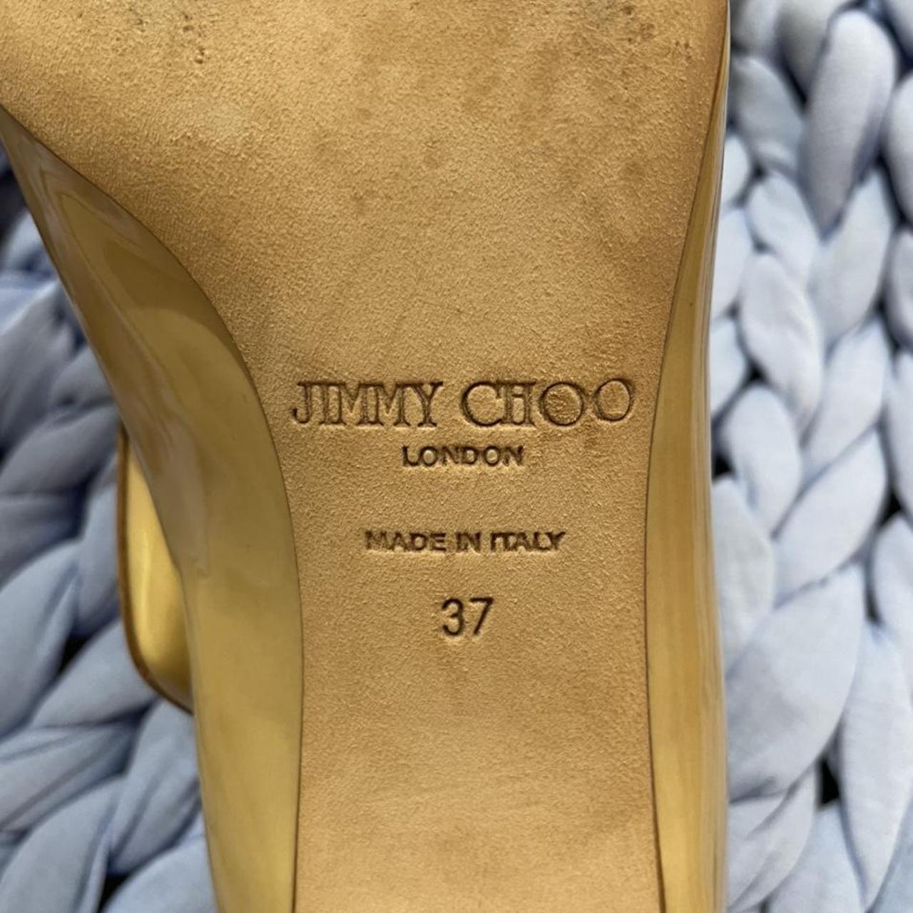 cute closed toe pumps