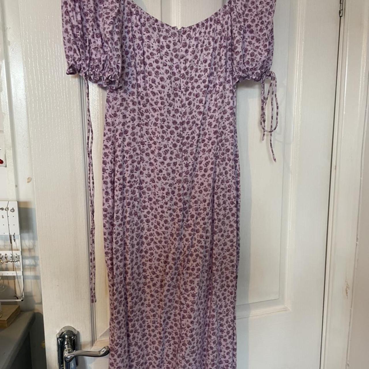 Motel Rocks Lona Midi Dress in Ditsy Rose Lilac... - Depop