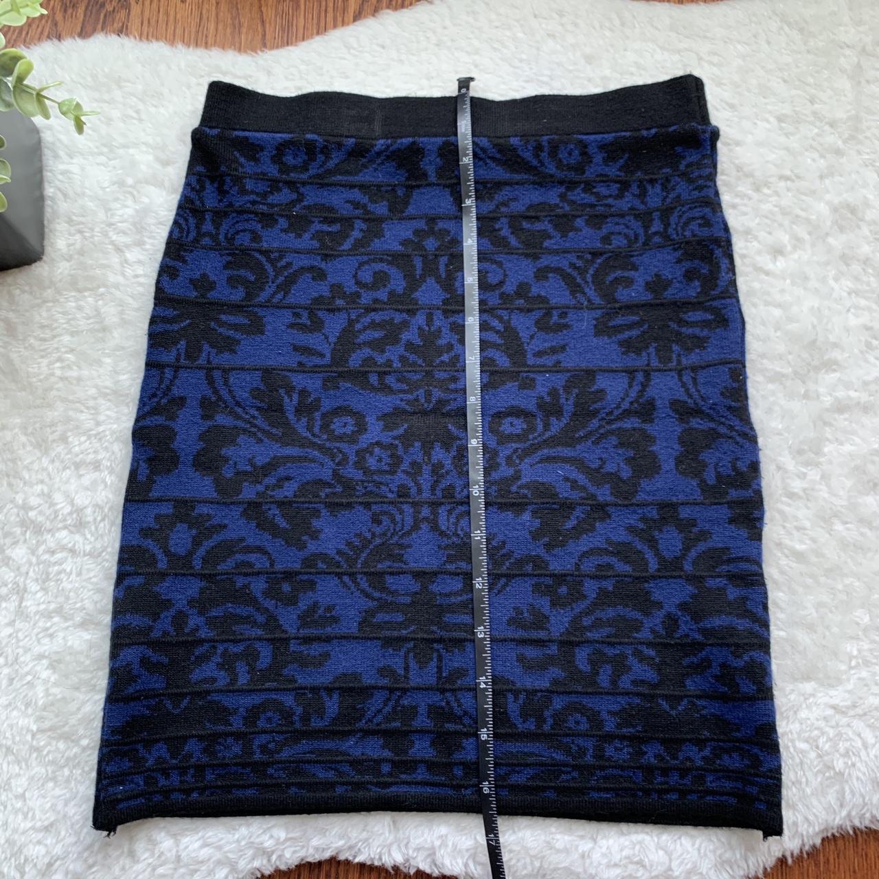 Midnight blue & black pattern thick skirt size small - Depop