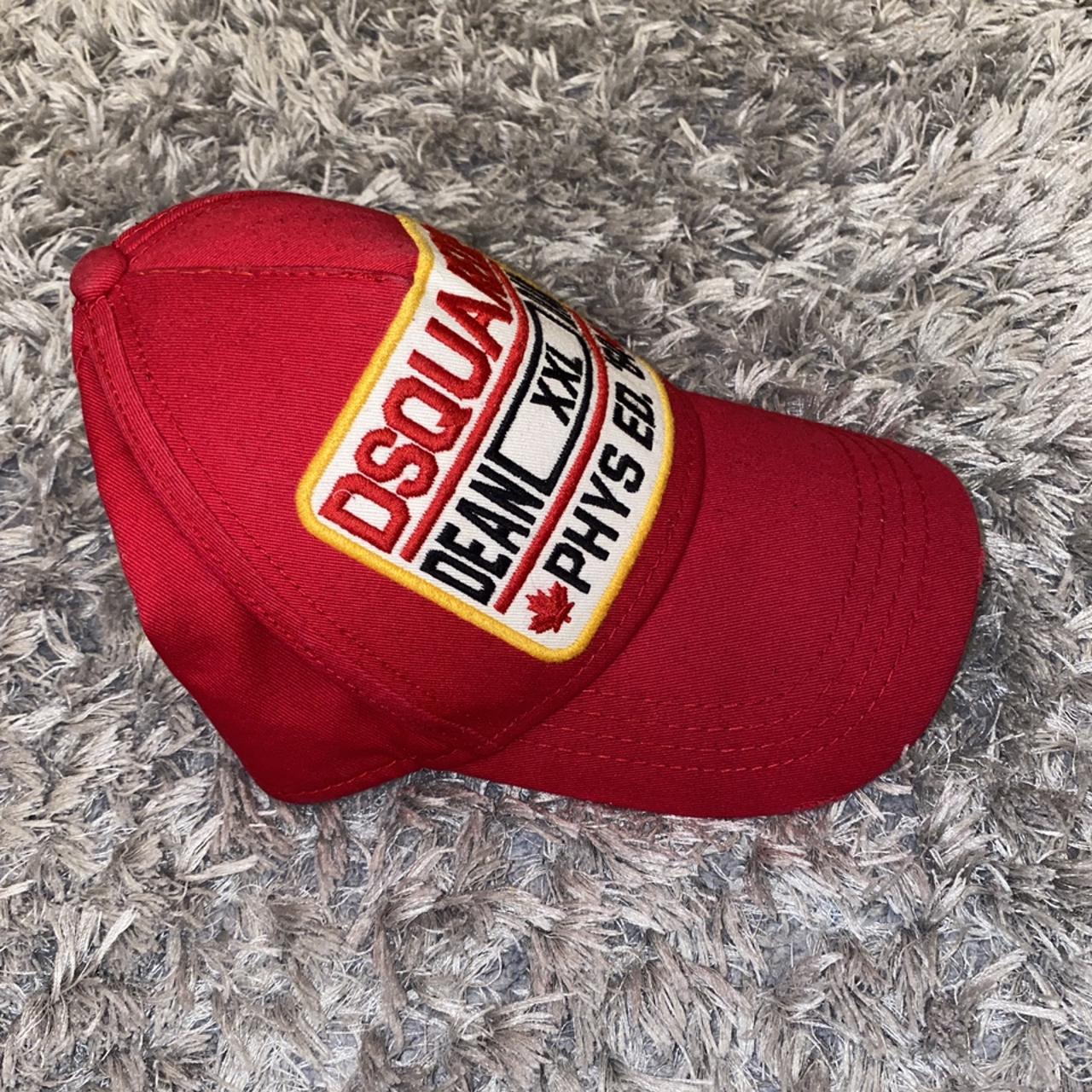 Dsquared red hat deals