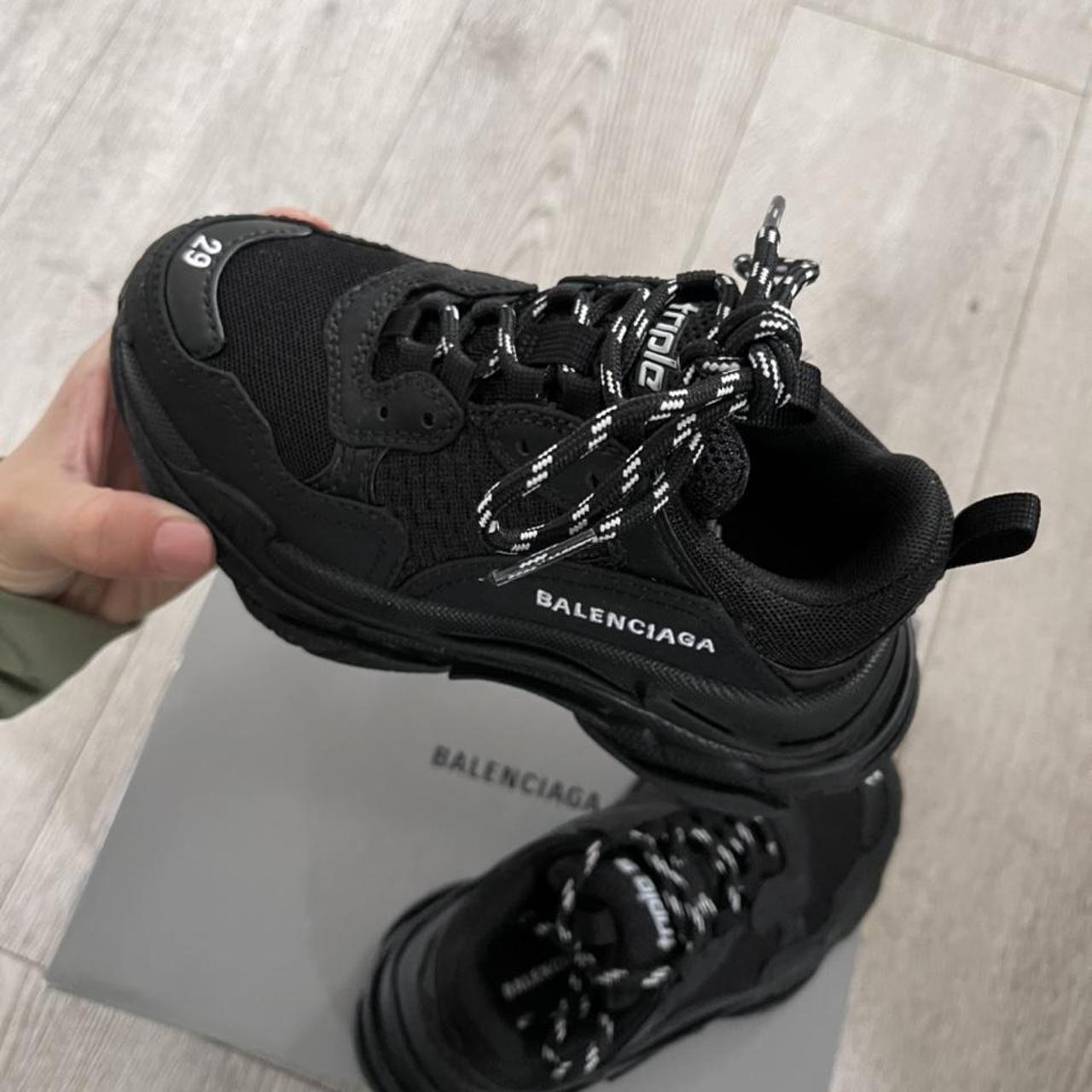 Triple S uk children s 11 Balenciaga trainers Worn