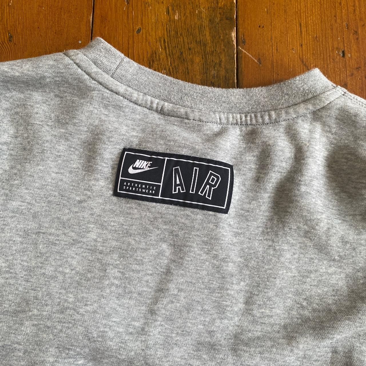 charcoal grey nike sweatshirt